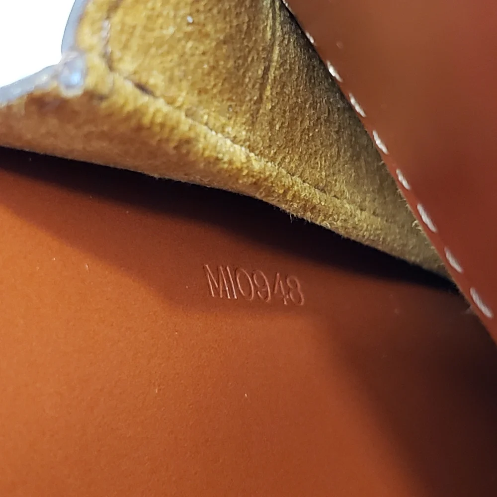 ❤️ Authentic* LV Cognac Satchel Great Condition!! EPI LEATHER. Christmas SALE!!